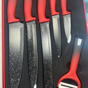 SET DE CUCHILLOS x5 + PELADOR DE PAPAS