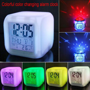 RELOJ DESPERTADOR EN CUBO