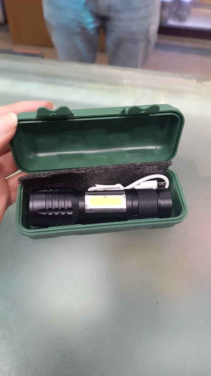 Mini linterna de largo alcance - Imagen 2