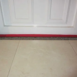 Tapón Puertas Repele Plagas-Rojo