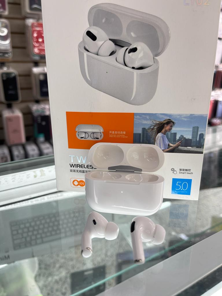 AUDIFONOS AIRPODS PRO