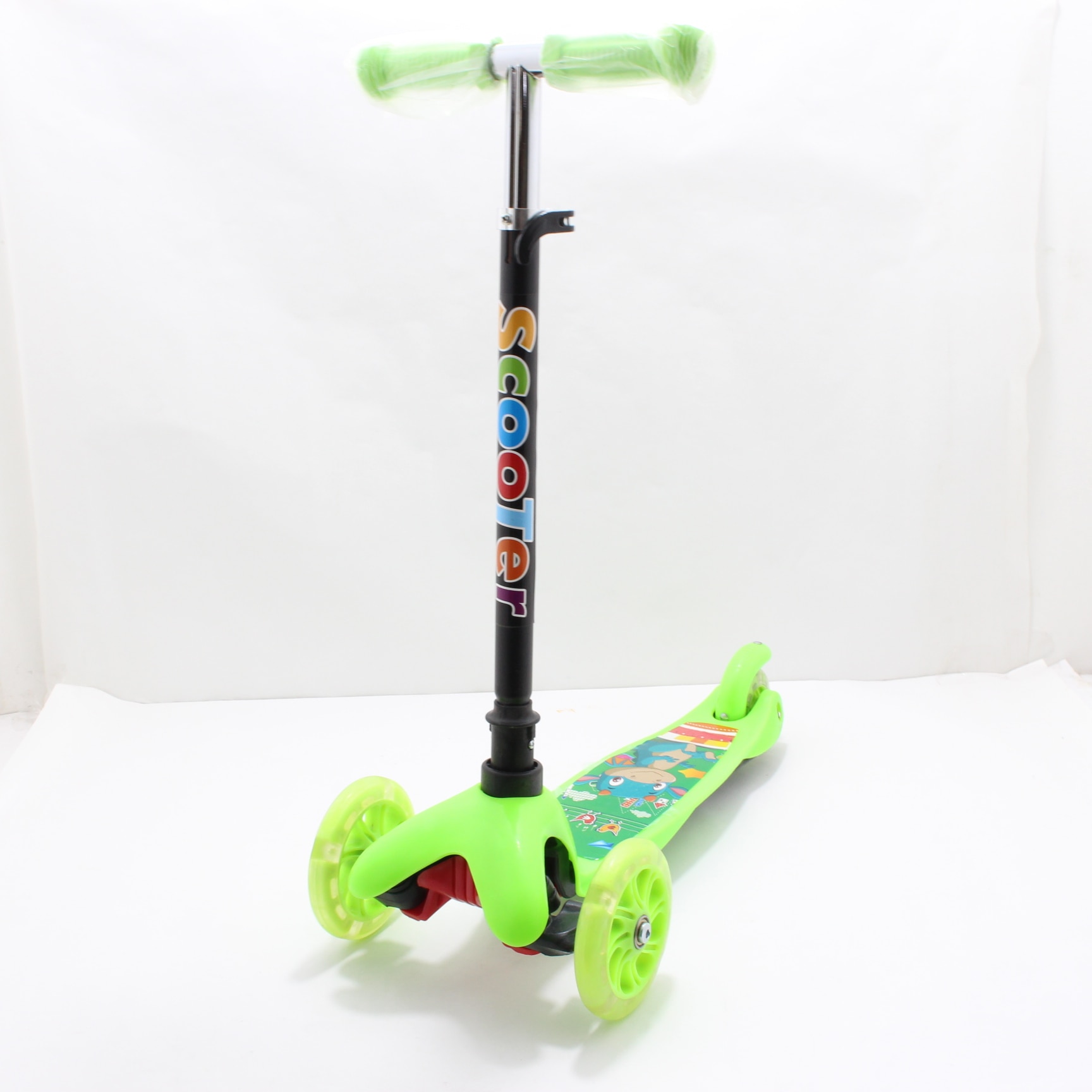 Monopatín scooter estampado