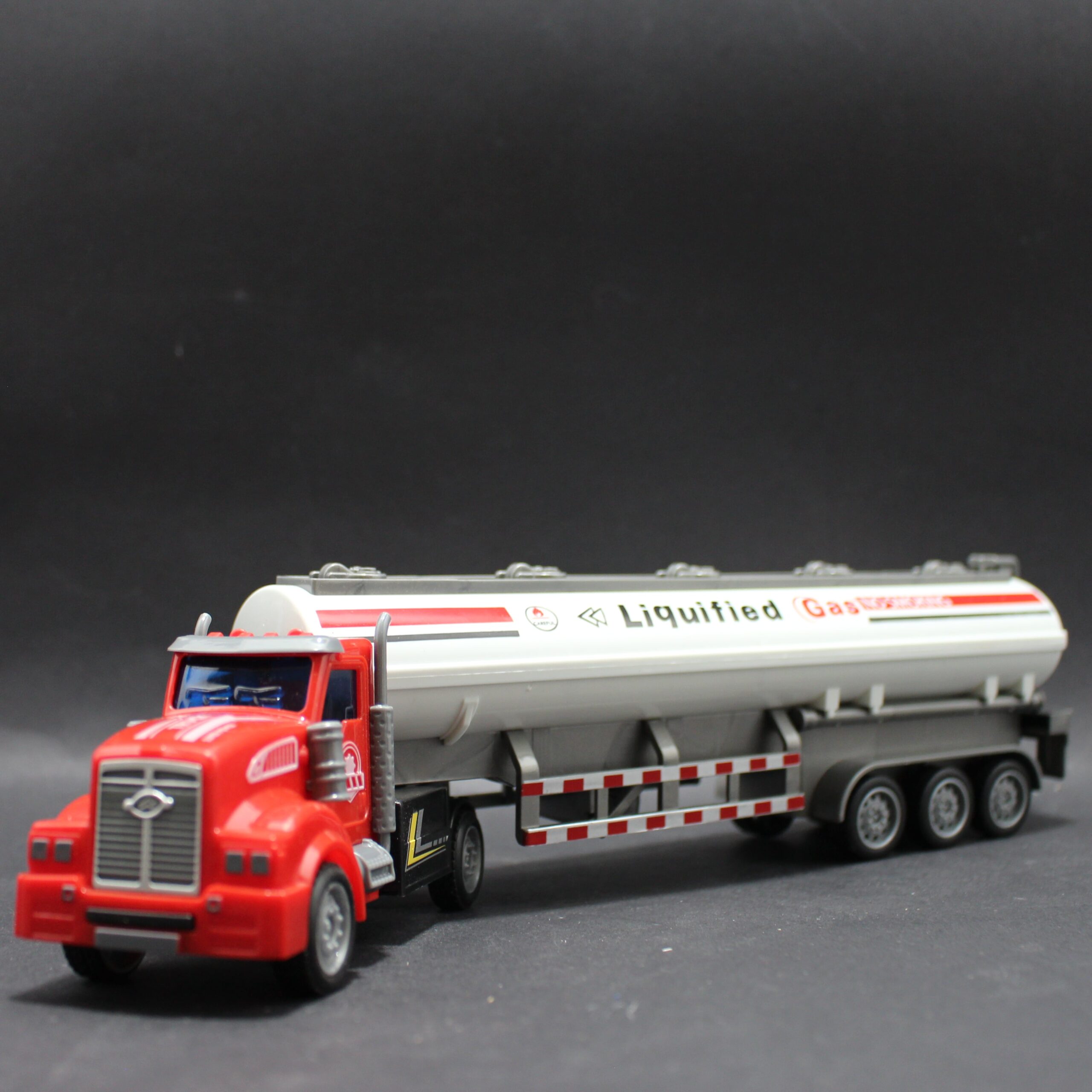 Camion de combustible - Imagen 2