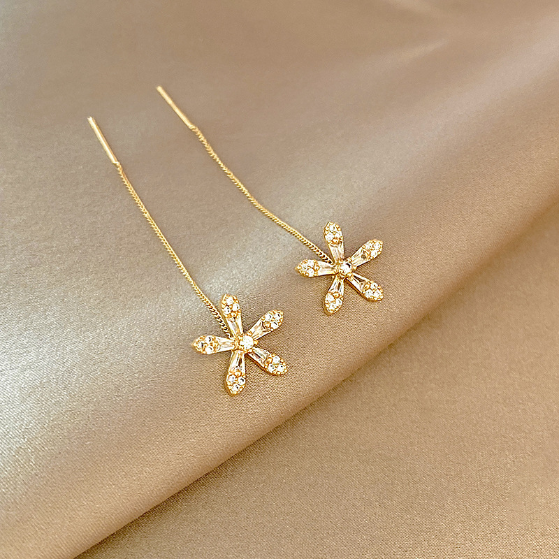 Pendientes de flores de diamante - Imagen 3