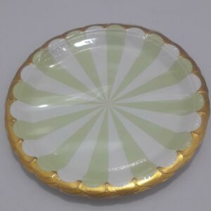 PLATO BLANCO Y VERDE CLARITO BORDE DOR