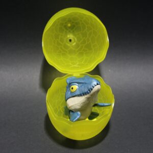 Huevo con Dinosaurio mordelon