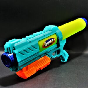 Pistola de agua de tarro largo