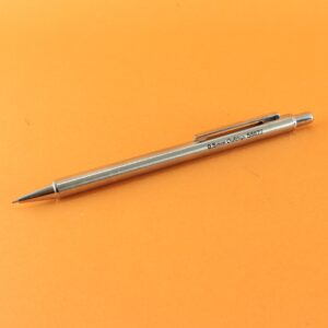 Portaminas mecánico 0.5mm