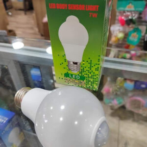 BOMBILLO LED CON SENSOR MOVIMIENTO 7W