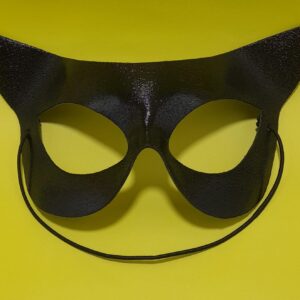 ANTIFAZ DE GATA NEGRO